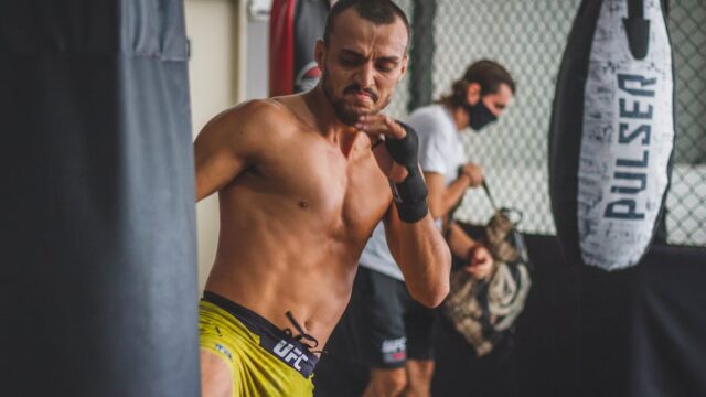 McGregor to fight Holloway in UFC return in July