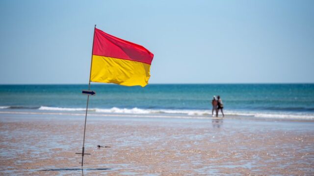 Red heat warning for south-east after UK sees warmest day of year