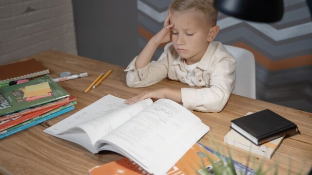 Smacking children could lead to lower GCSE grades, study suggests