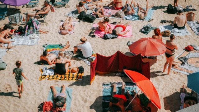 UK set for hottest June day on record as searing heat continues