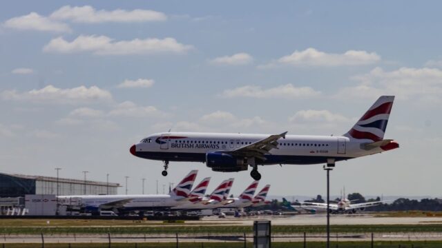 British Airways flight called mayday on approach to Heathrow