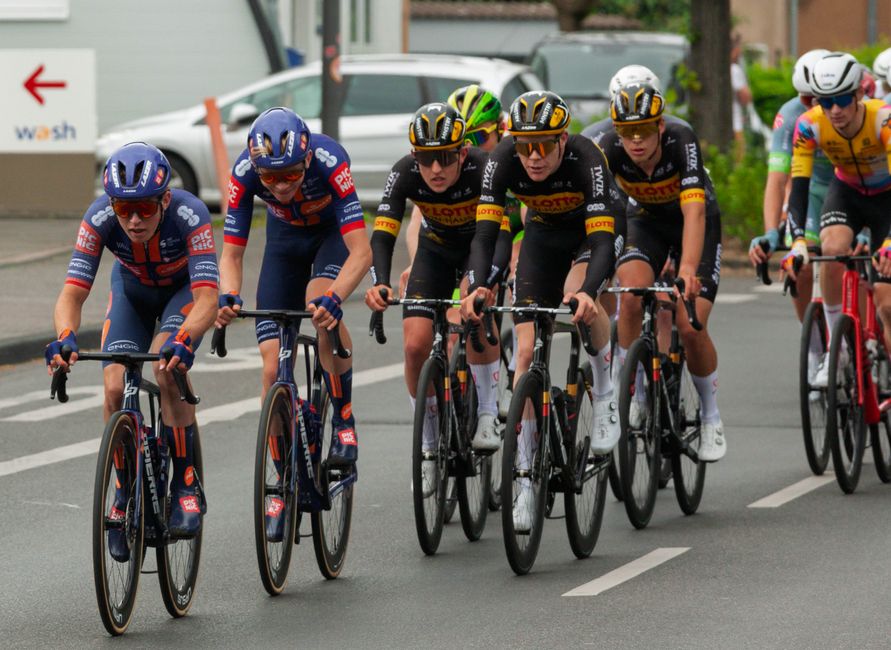 Pogacar conquers Alpe d’Huez in record climb to win stage 19 and extend Tour de France lead